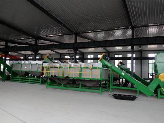 300kg/h、500kg/hの押しつぶし、洗浄する1000kg/h PPによって編まれる袋機械をリサイクルする
