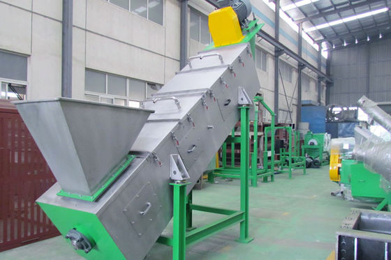 1500KG/H高速摩擦洗濯機、sS304プラスチック リサイクル機械ライン