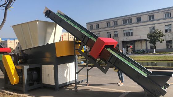 電気45kw 700kg/Hによって編まれる袋のシュレッダーのPE PPのフィルム
