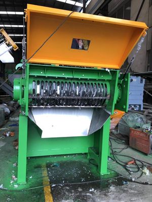 87pcs回転式刃55kwx2単一シャフトのシュレッダー機械