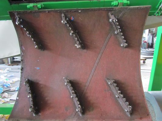 ライン、機械、機械をリサイクルするペットびんをリサイクルする水差しをリサイクルしているペットのためのプラスチックびんのラベルの除去剤機械