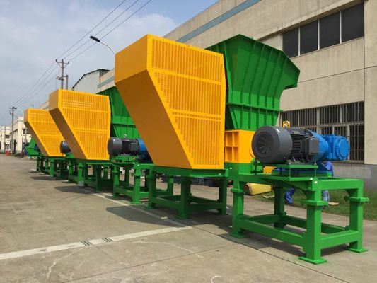 38刃18.5kwのプラスチック ドラム シュレッダー、低雑音二重シャフトのシュレッダー
