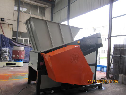 69pcs回転式刃2ton/H単一シャフトのシュレッダー機械